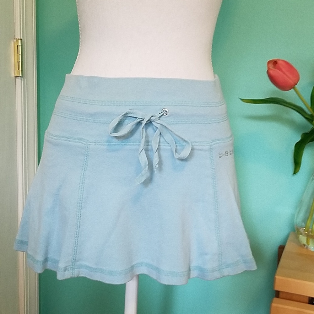 Bebe skirt